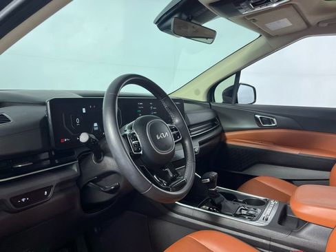 Used 2025 Kia Carnival SX image 21