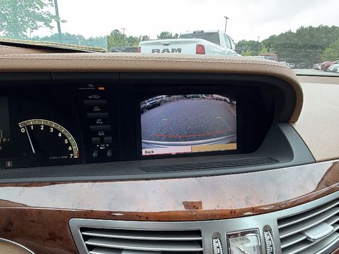 Used 2009 Mercedes-Benz S 550 4MATIC image 33
