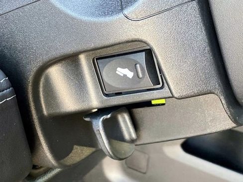 Used 2025 RAM 2500 Limited image 37