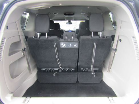 Used 2017 Chrysler Pacifica Touring Plus w/ Tire & Wheel Group image 9