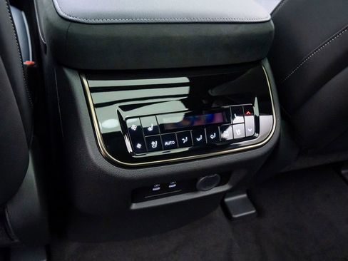 New 2026 INFINITI QX80 4WD w/ Sport Exterior Package image 18