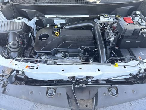 Used 2026 Chevrolet Equinox LT AWD/4WD image 32