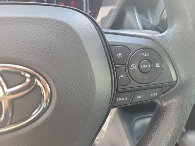 Used 2026 Toyota Corolla LE FWD image 27