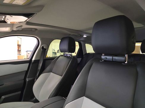 Certified 2025 Land Rover Range Rover Velar S image 20