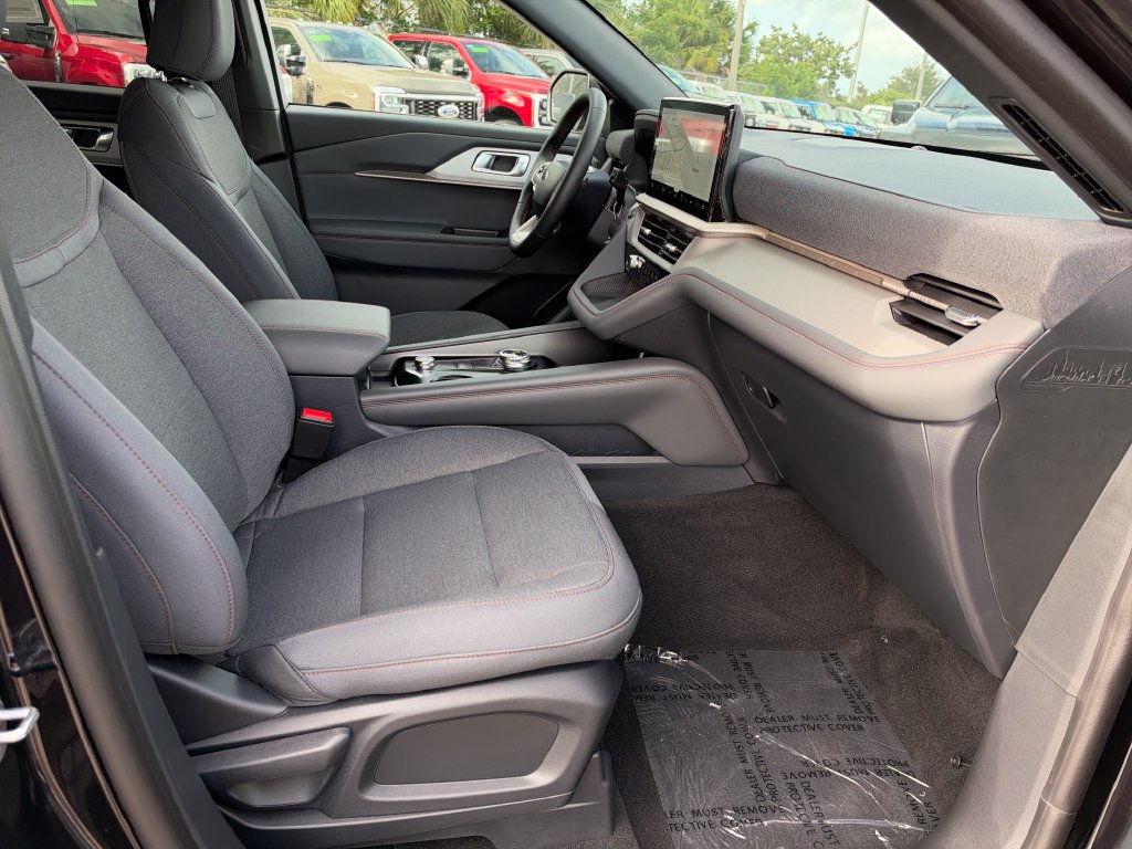New 2027 Ford Explorer Active RWD image 23