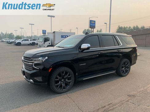 Used 2021 Chevrolet Tahoe Premier w/ Premium Package AWD/4WD image 3