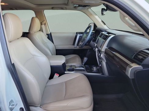 Used 2020 Toyota 4Runner Limited image 20