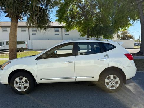 Used 2014 Nissan Rogue S w/ Convenience Package image 5