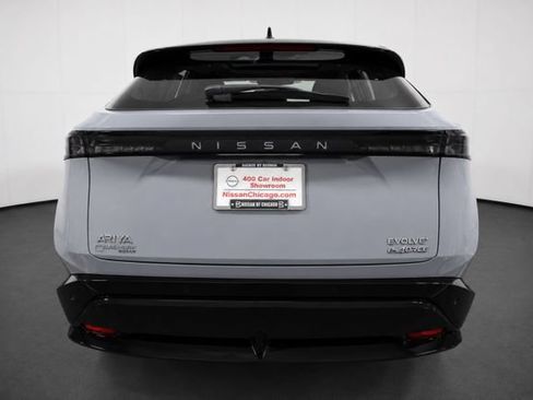 Used 2024 Nissan Ariya AWD image 5