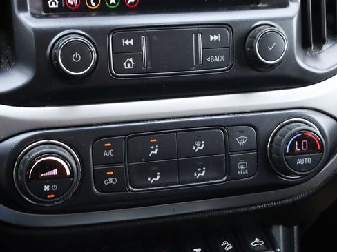 Used 2019 Chevrolet Colorado ZR2 w/ ZR2 Dusk Special Edition AWD/4WD image 34