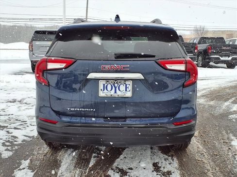 Certified 2023 GMC Terrain SLE w/ Driver Convenience Package image 35