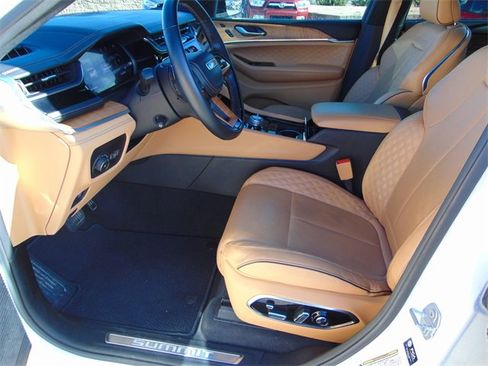 Used 2022 Jeep Grand Cherokee L Summit image 10