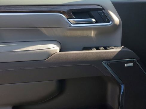 Used 2025 Chevrolet Silverado 1500 LT Trail Boss w/ Convenience Package II image 25