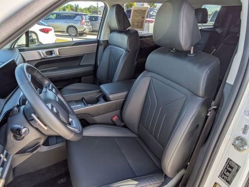 New 2025 Hyundai Santa Fe SEL image 11