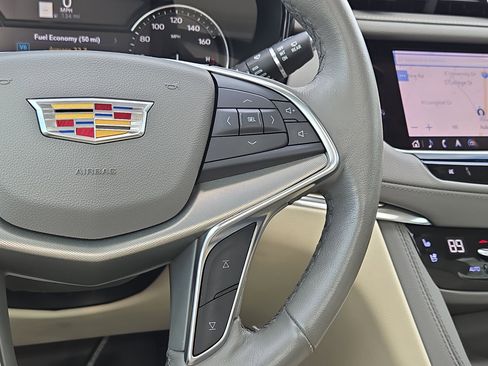 Used 2022 Cadillac XT5 Premium Luxury image 21