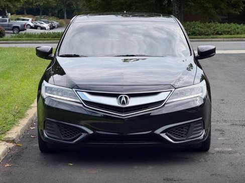 Used 2017 Acura ILX FWD image 4
