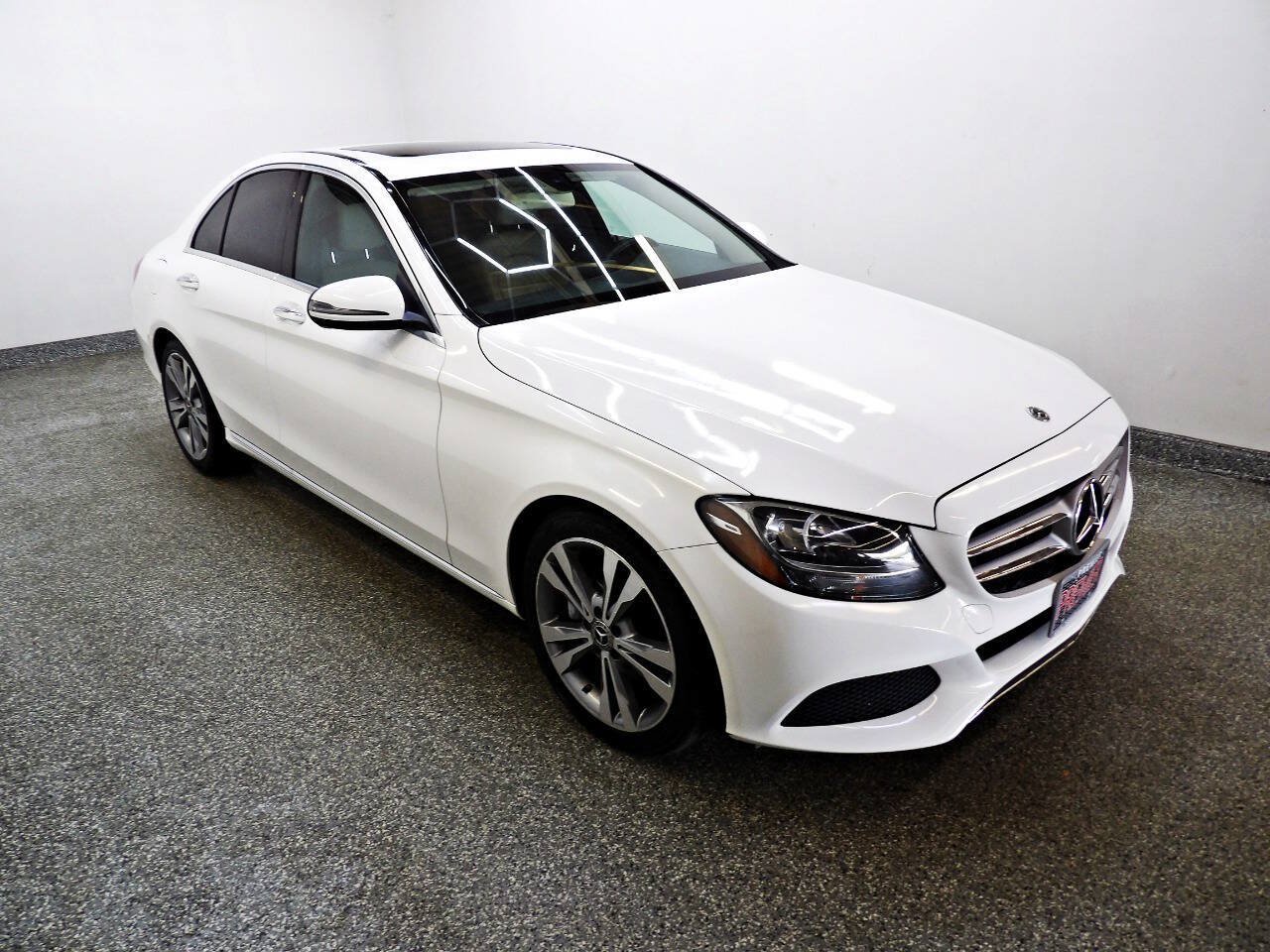 Used 2018 Mercedes-Benz C 300 Sedan image 3