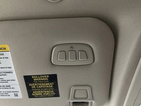 Used 2022 Lincoln Corsair AWD w/ Premium Package image 29