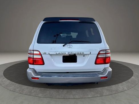 Used 2005 Toyota Land Cruiser image 6