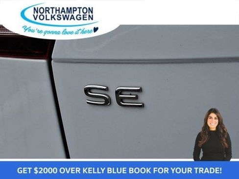 Used 2022 Volkswagen Tiguan SE w/ Panoramic Sunroof Package image 32