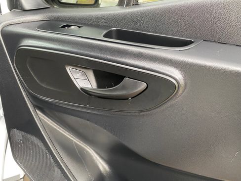 Used 2025 Mercedes-Benz Sprinter 2500 image 41