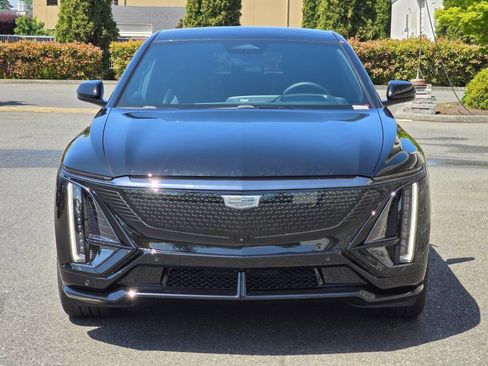 New 2026 Cadillac Lyriq V AWD/4WD image 12