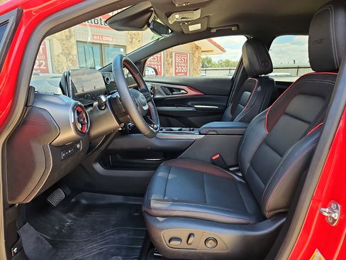 Used 2024 Chevrolet Equinox EV RS image 9