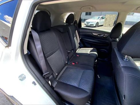 Used 2019 Nissan Rogue SV w/ Premium Package AWD/4WD image 26