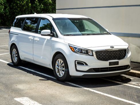 Used 2020 Kia Sedona LX FWD image 10