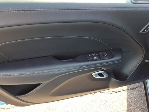 Used 2023 Dodge Challenger SXT w/ Plus Package image 14