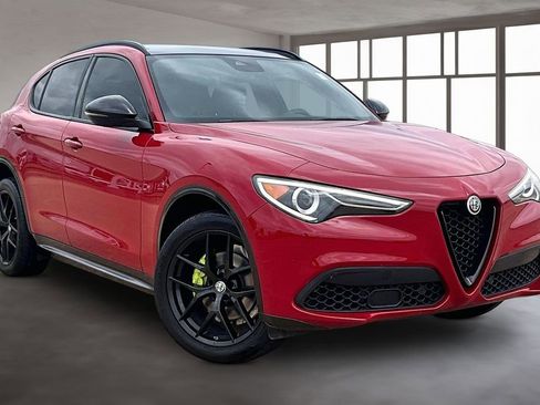 Used 2021 Alfa Romeo Stelvio Ti Sport AWD/4WD image 11