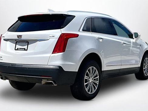Used 2018 Cadillac XT5 Luxury w/ Driver Awareness Package AWD/4WD image 5