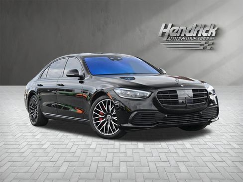Used 2021 Mercedes-Benz S 580 4MATIC Sedan image 2