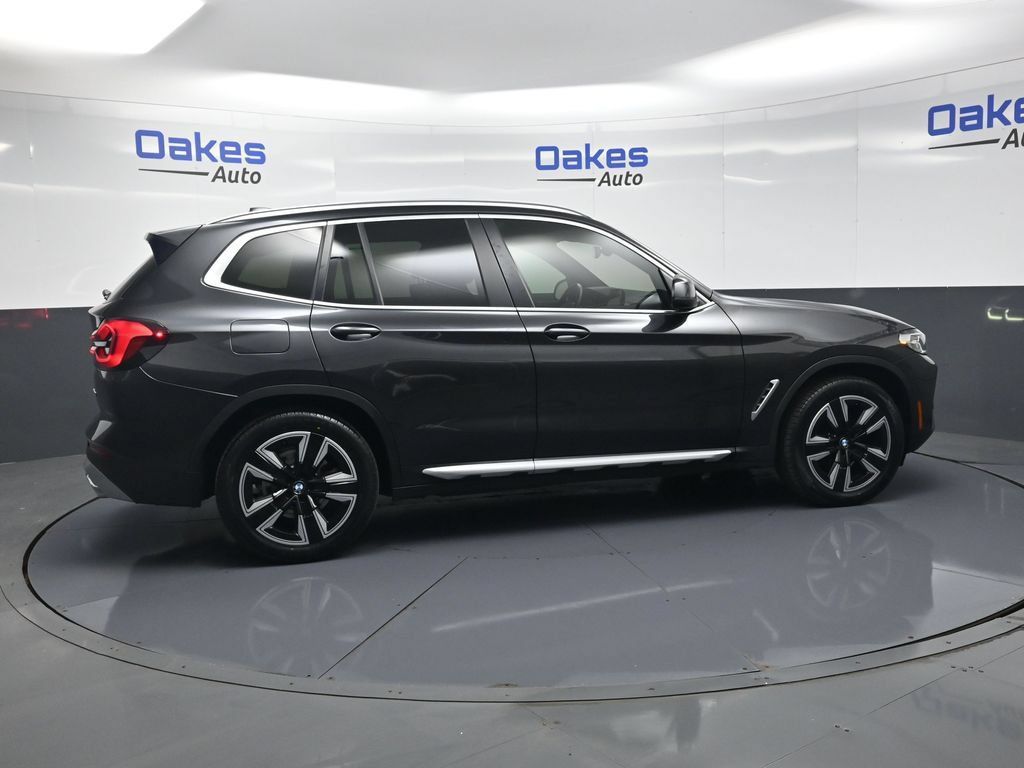 Used 2022 BMW X3 xDrive30i AWD/4WD image 8