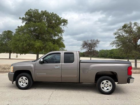 Used 2011 Chevrolet Silverado 1500 LT w/ All-Star Edition image 19