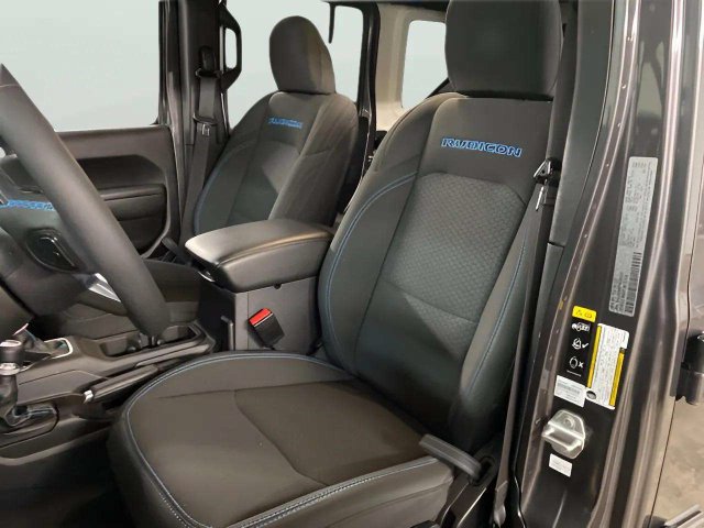 Used 2023 Jeep Wrangler Unlimited Rubicon 4xe AWD/4WD image 58
