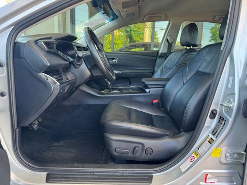 Used 2013 Toyota Avalon XLE FWD image 9