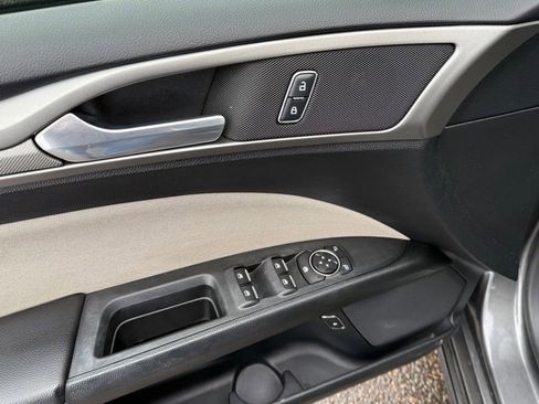 Used 2018 Ford Fusion S image 7