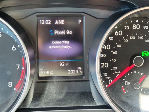 Used 2018 Volkswagen Tiguan SEL image 15