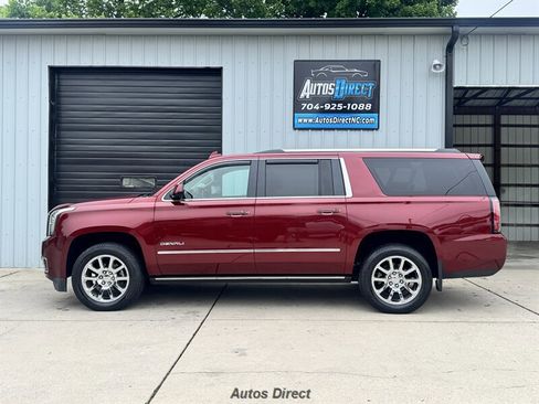 Used 2019 GMC Yukon XL Denali w/ Denali Ultimate Package AWD/4WD image 4