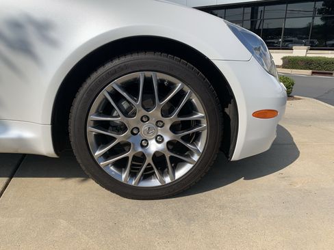 Used 2007 Lexus SC 430 Convertible RWD image 13