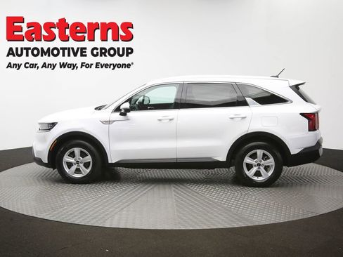 Used 2022 Kia Sorento LX FWD image 59
