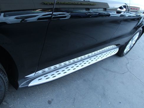 Used 2016 Mercedes-Benz GL 450 4MATIC image 12