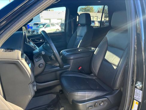 Used 2024 Chevrolet Tahoe Z71 w/ Luxury Package image 10