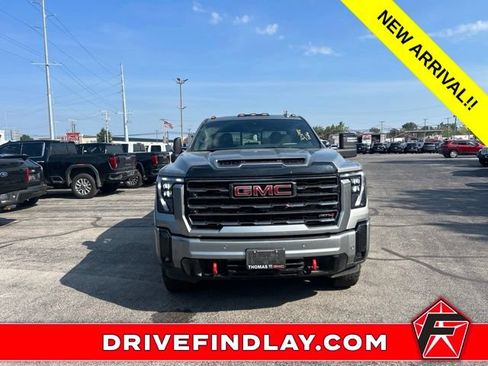 Used 2025 GMC Sierra 2500 AT4 w/ AT4 Premium Plus Package AWD/4WD image 2