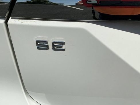 Used 2025 Volkswagen Atlas SE AWD/4WD image 7