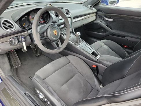 Certified 2020 Porsche 718 Cayman GT4 RWD image 4