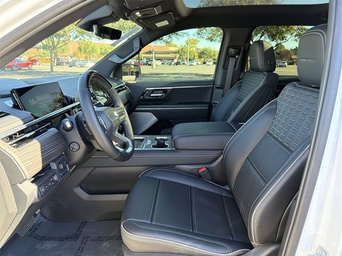 Used 2025 GMC Sierra EV Denali image 21