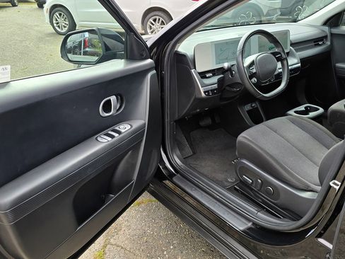 Used 2024 Hyundai Ioniq 5 SEL RWD image 17