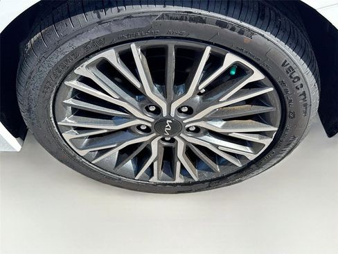 Used 2024 Kia Forte GT-Line w/ GT-Line Premium Package image 31